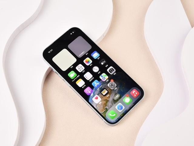 iphone15屏幕尺寸（四款iPhone15参数全面对比 买谁更合适） 第4张